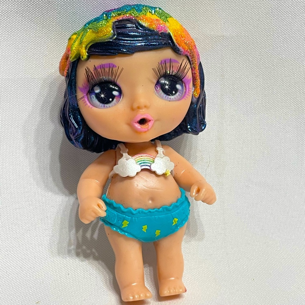 MGA 4” Poopsie Rainbow Fantasy Friends Series Rainbow Girl Luna Eclipse Rare GUC